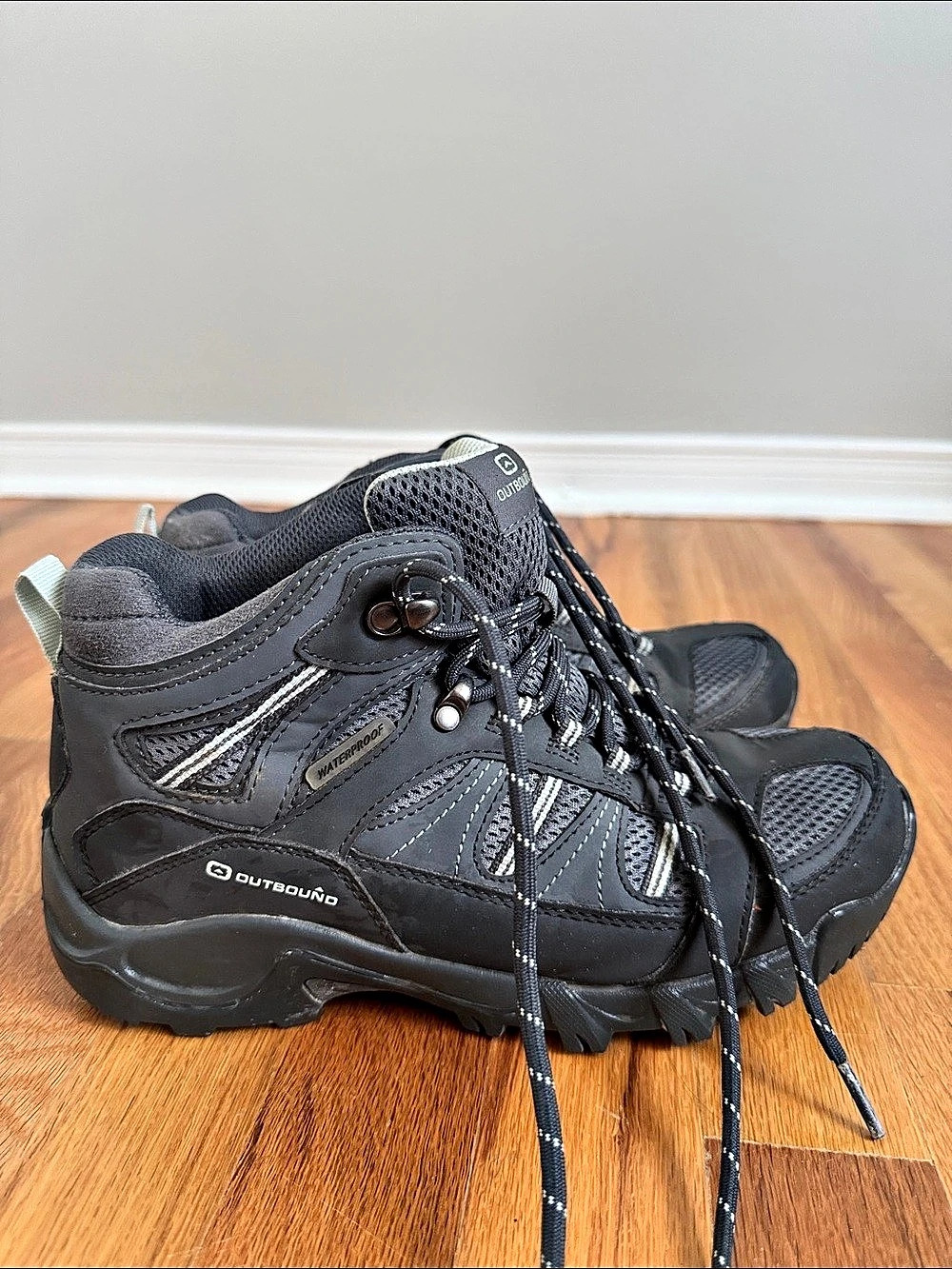 Outound Norqua Women's Black Hiking Shoes US 8